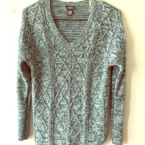 Rue 21 sung fit knit sweater